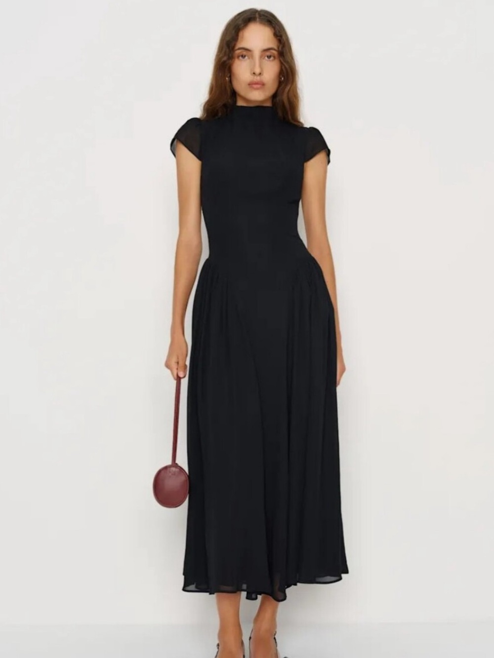 Reformation Maven size 2 Classic Black Cap-Sleeve Midi Dress new with tags